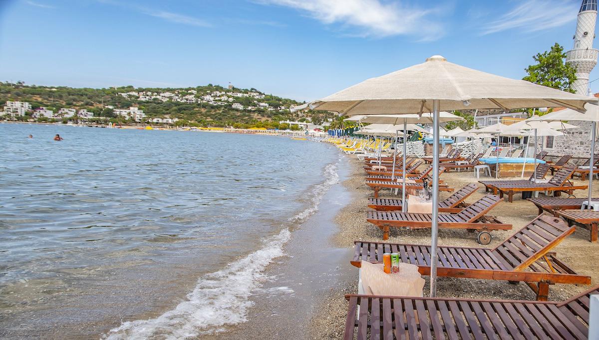 Blue Bay Beach Hotel