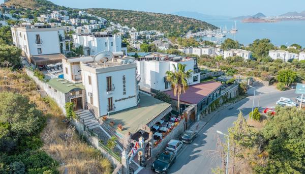 Queen Boutique Hotel