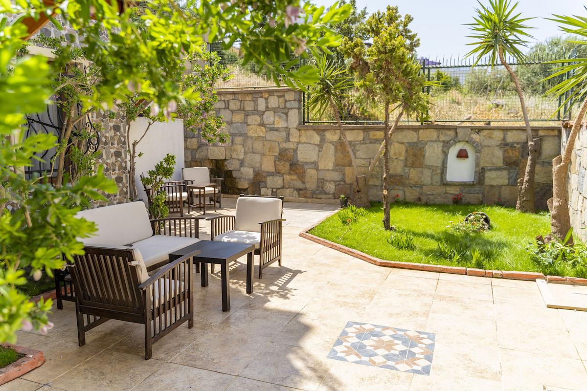 Queen Boutique Hotel