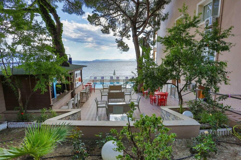 Melis Hotel