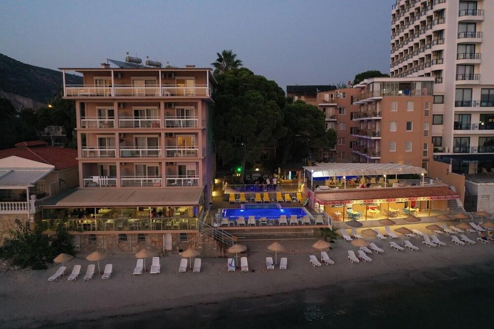 Melis Hotel