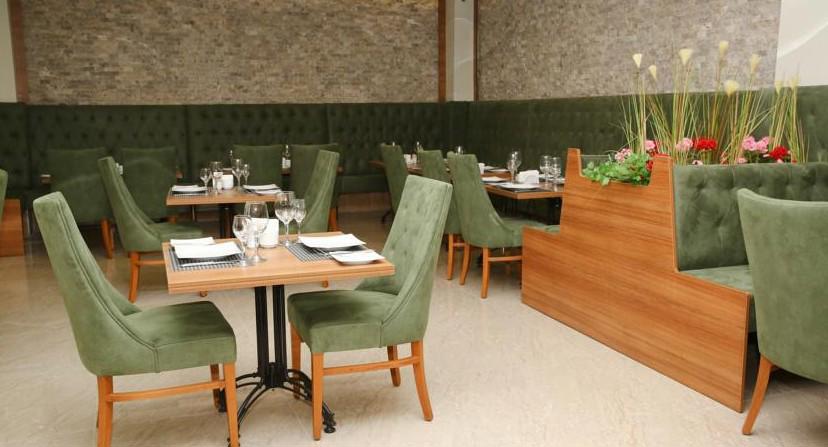 Golden Lounge Hotel