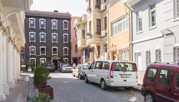 Deniz Houses
