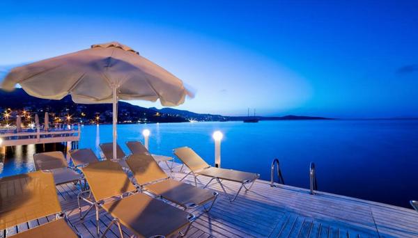 Fiko Hotel & Restaurant & Beach