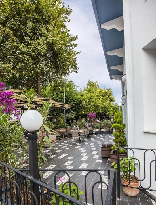 Eliada Hotel
