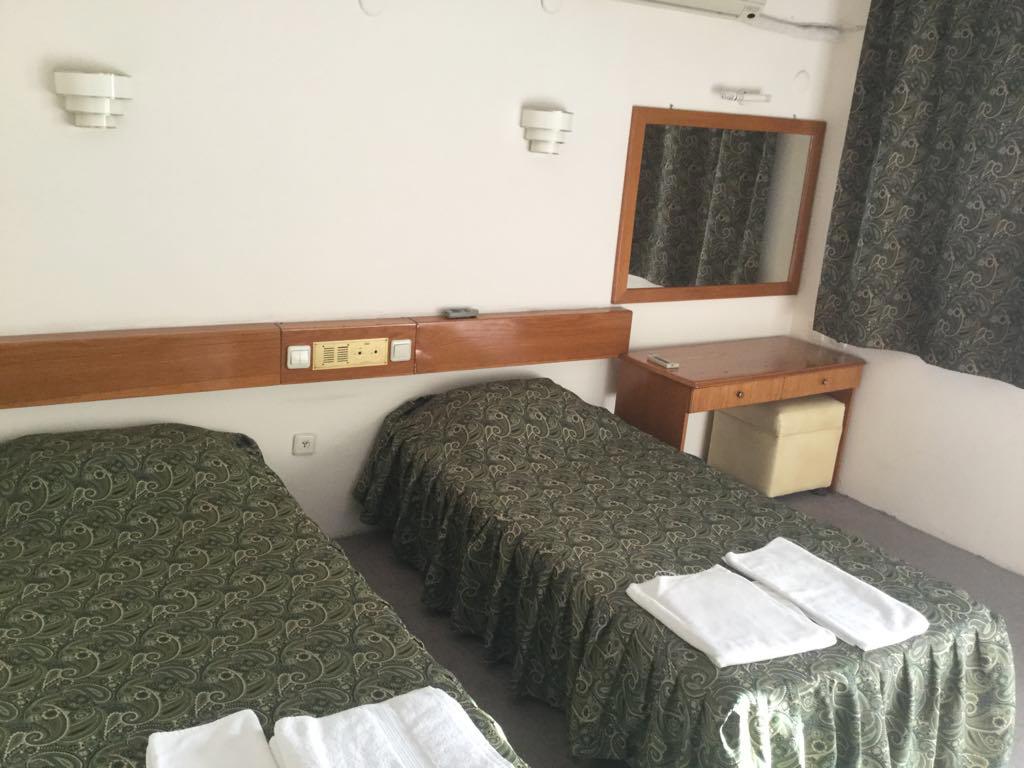 Dias Hotel