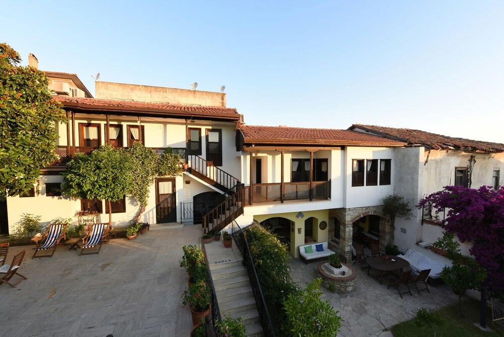 Villa Konak