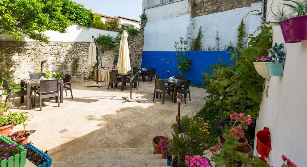 Old Town Boutique Hotel