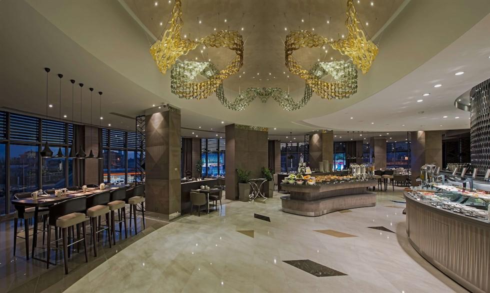 Hilton İstanbul Kozyatağı