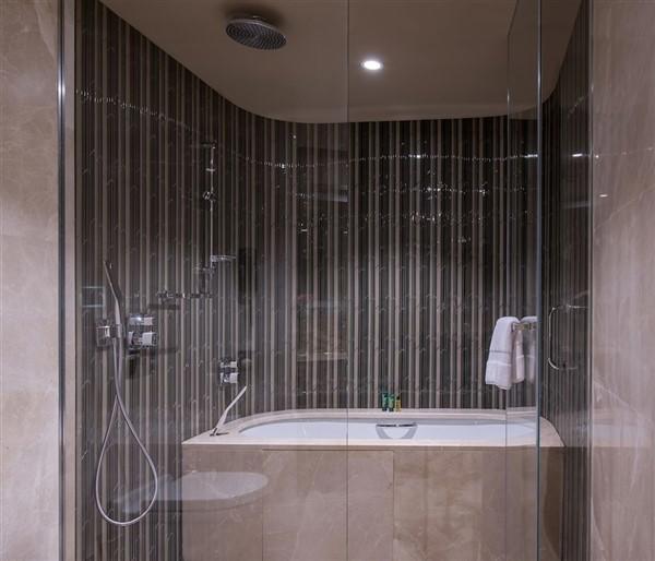 Hilton İstanbul Kozyatağı