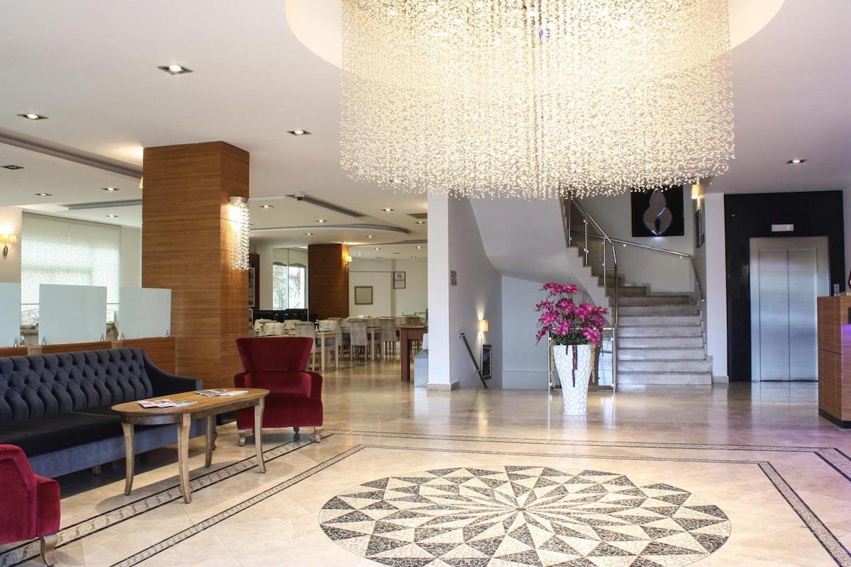 Tuna Otel
