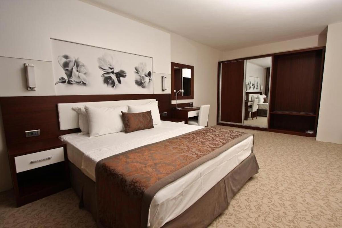 Tuna Otel