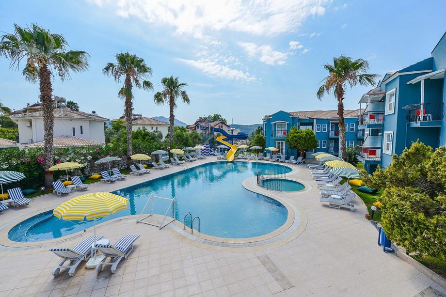 Blue Pearl Hotel & Apartments