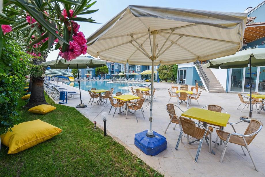 Blue Pearl Hotel & Apartments