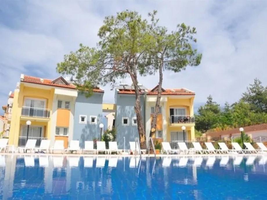 Deska Hisar Garden Apartments