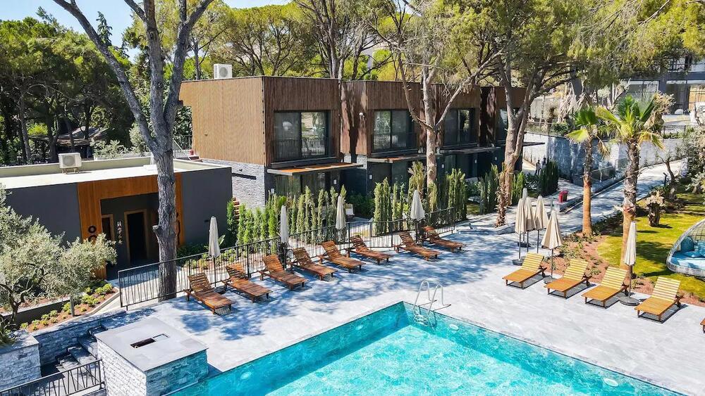 Unique Life Style Hotel