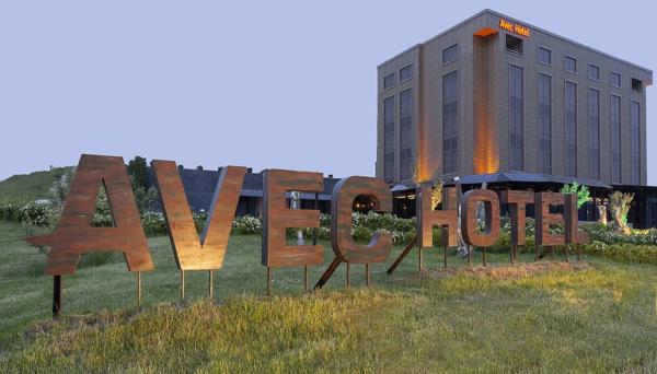 Avec Hotel