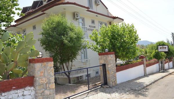 Gold Monami Boutique Hotel