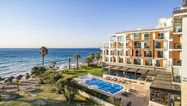 Maia Luxury Beach Hotel & Spa