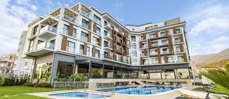 Maia Luxury Beach Hotel & Spa