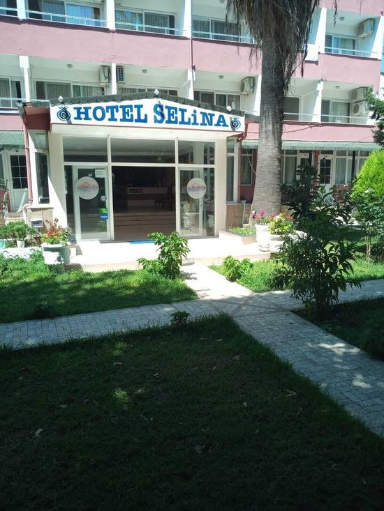 Hotel Selina