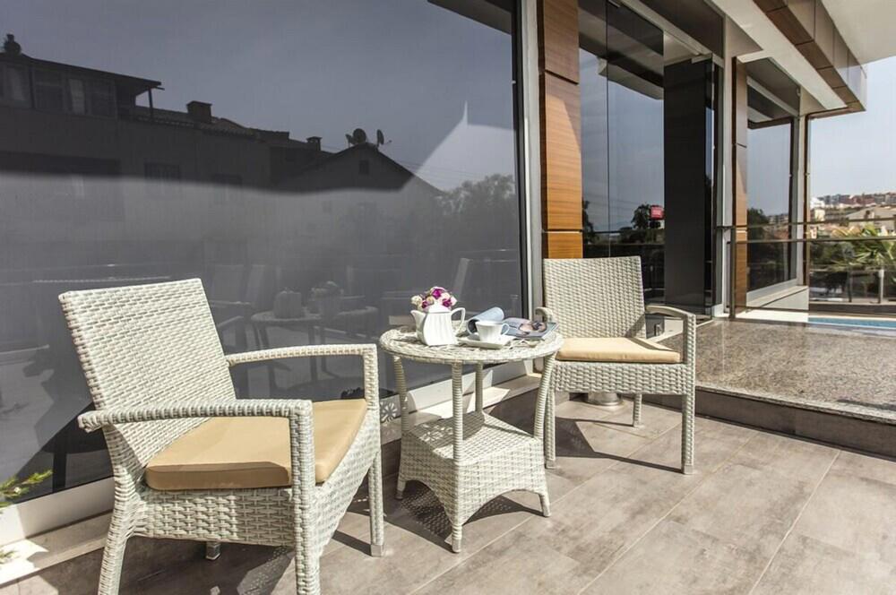 Ada Demir Otel Kuşadası (+12 Adults Only)