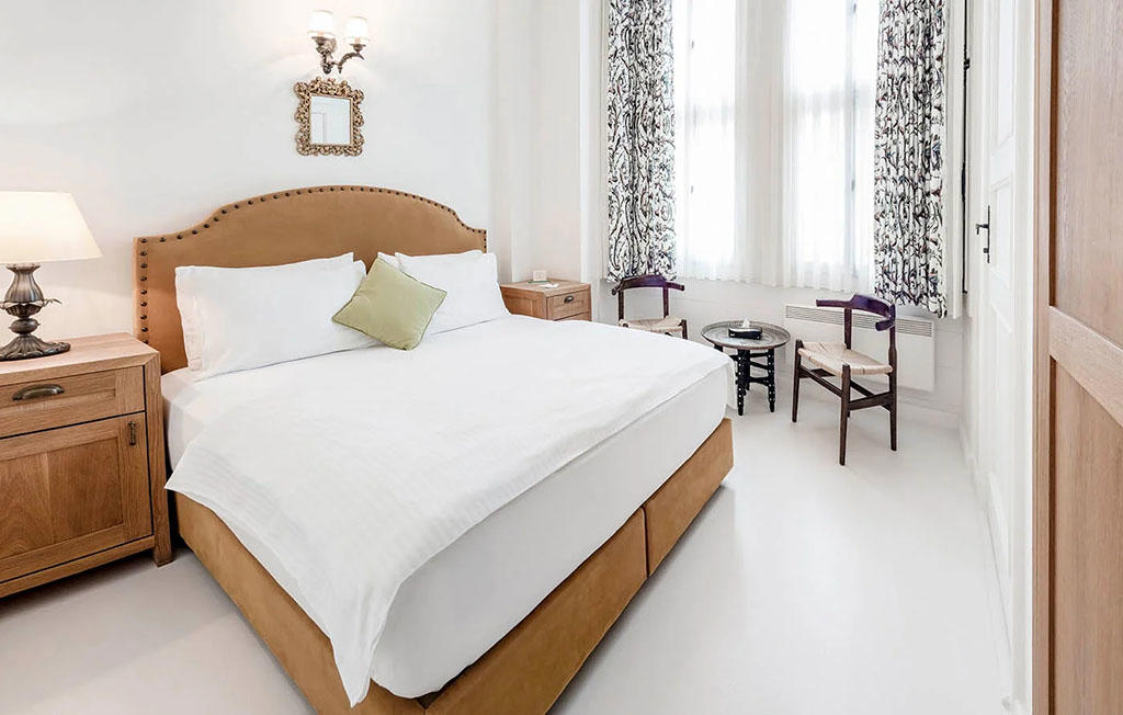 Quarante Hotel