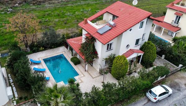 Villa Cona By Villatatilin
