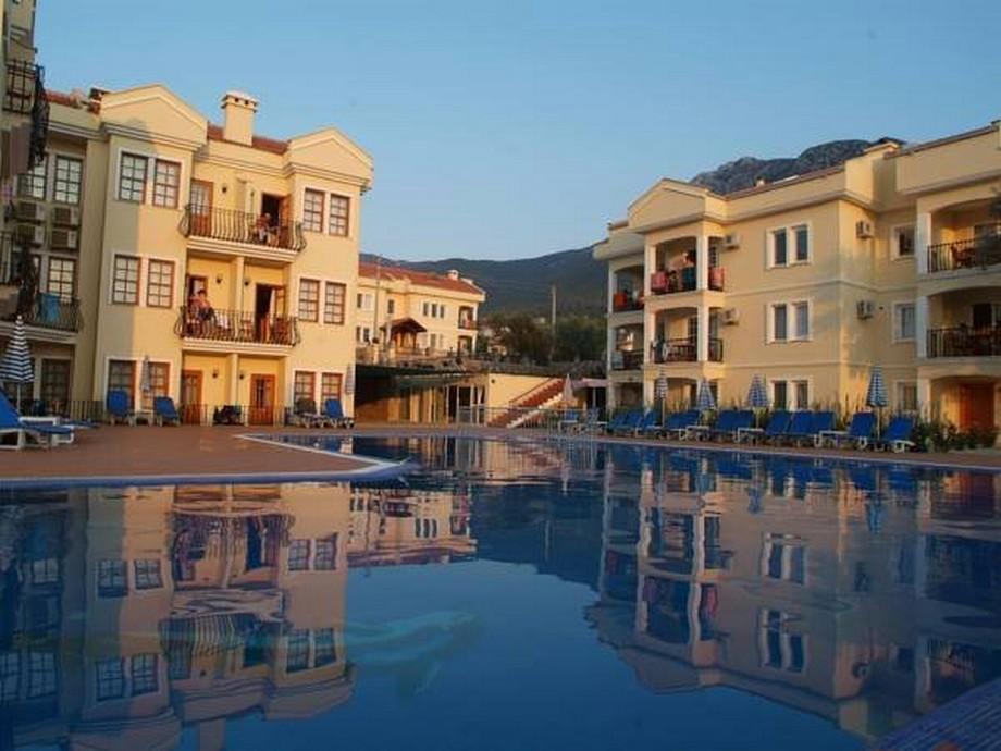 Sea Breeze Hotel & Apartments