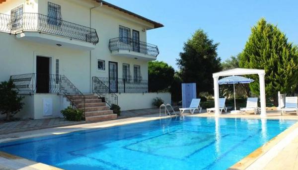 Infinity Yaniklar Villa
