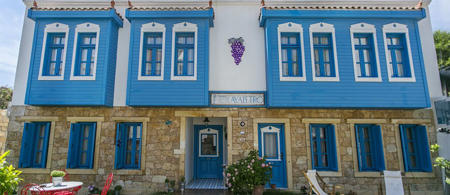 Ayapetro Hotel