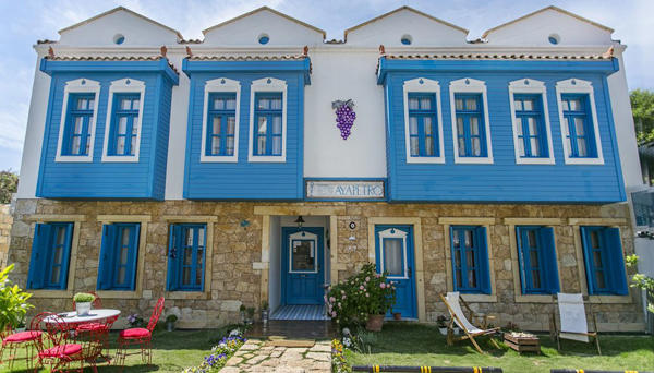 Ayapetro Hotel