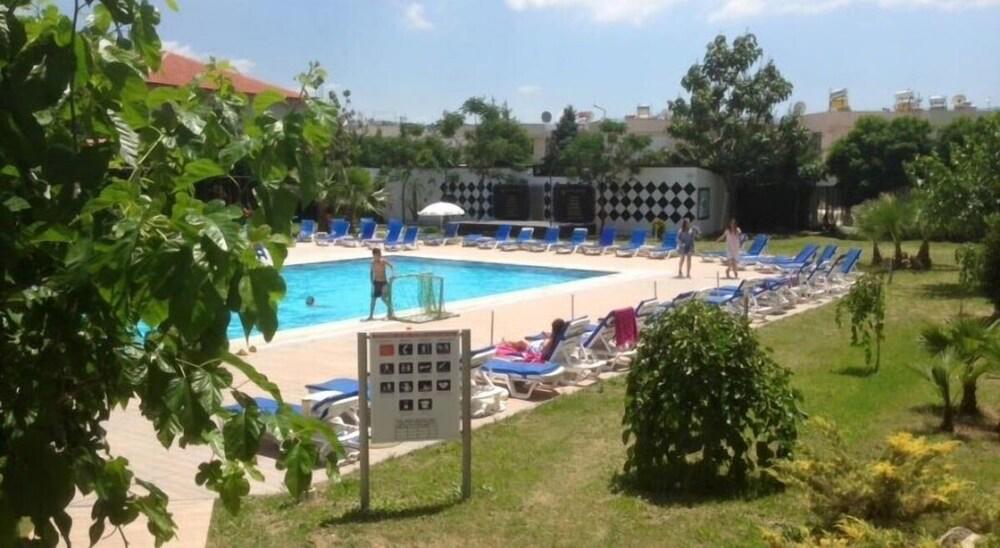 The Gap Hotel Kusadasi