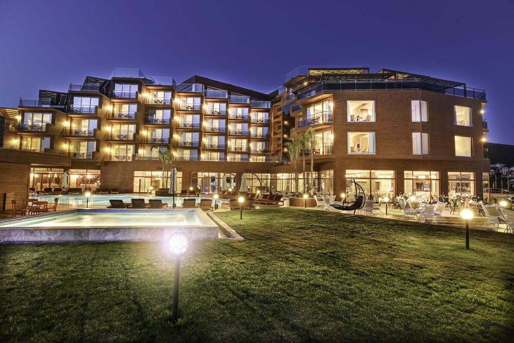 Qlusive Hotel