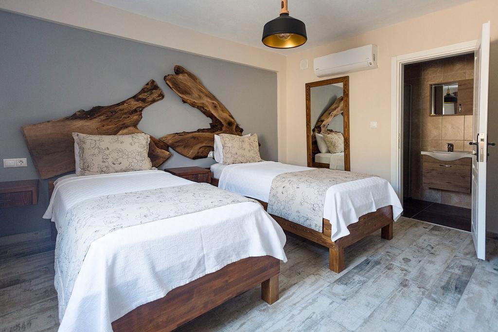 Tenedion Hotel