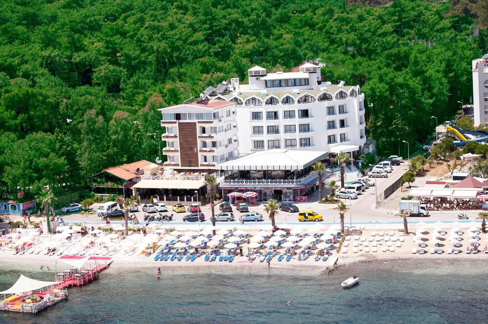 Class Unique Beach