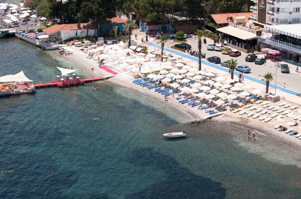 Class Unique Beach