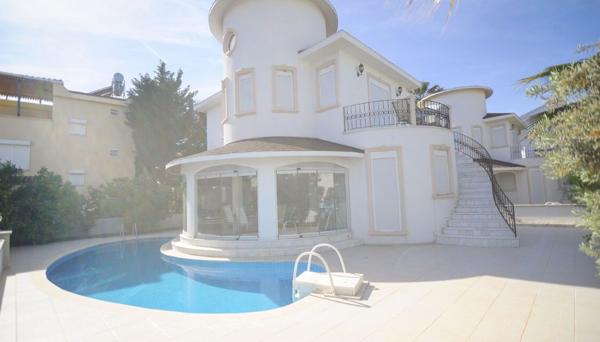 Bella Villas