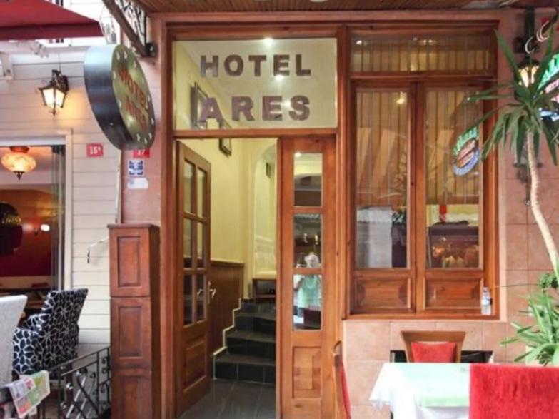 Ares Hotel