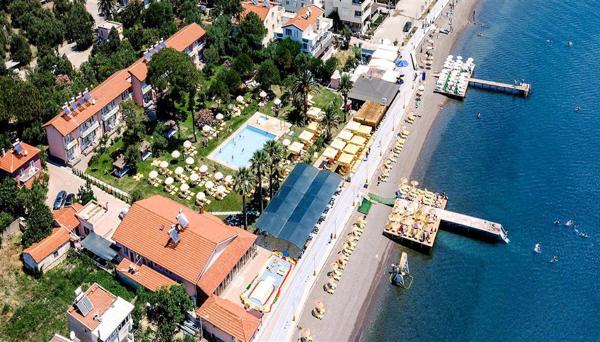 Palm Beach Hotel