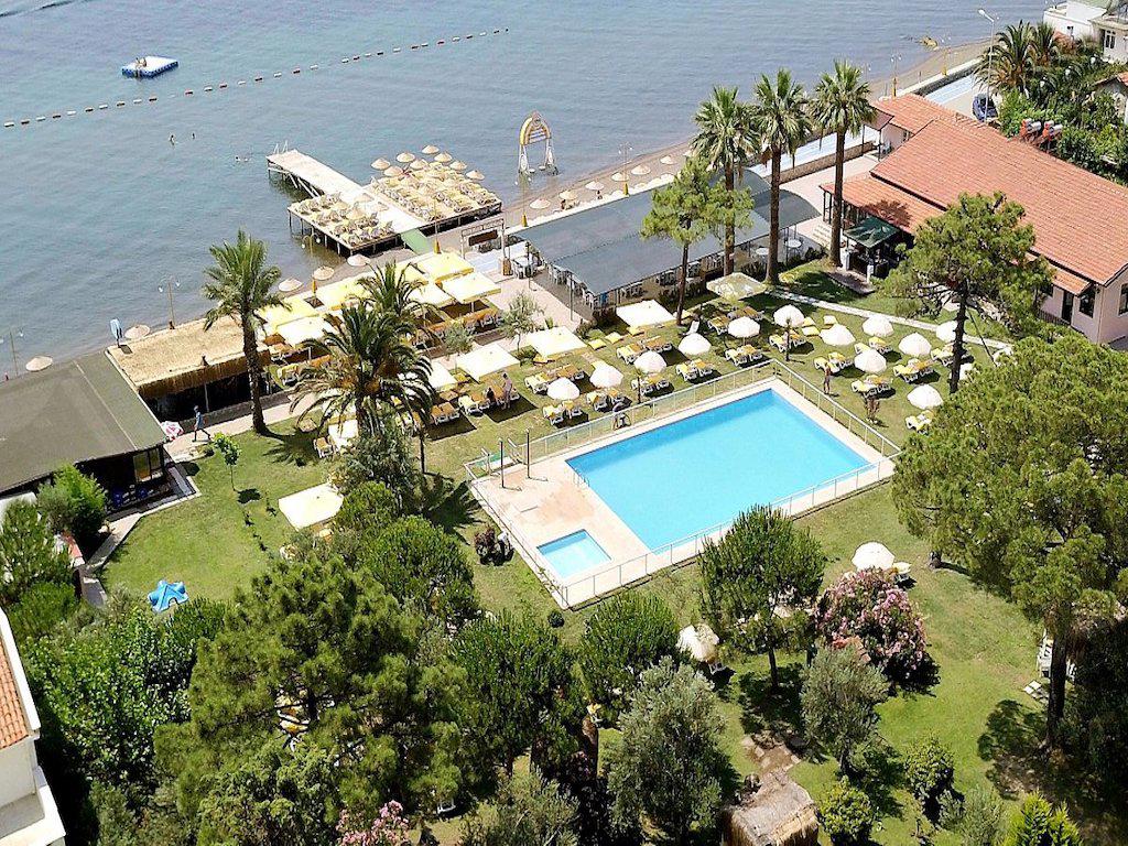 Palm Beach Hotel