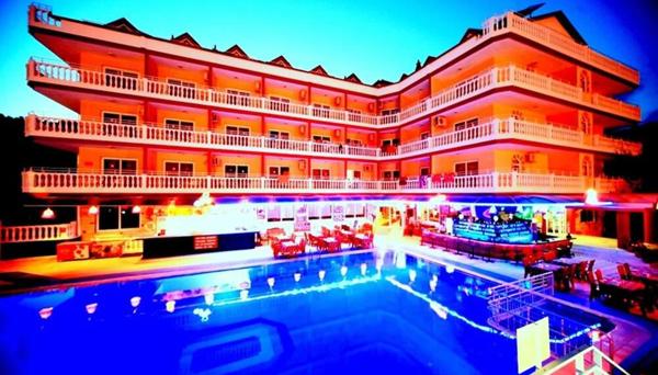 Musti's Royal Plaza Hotel