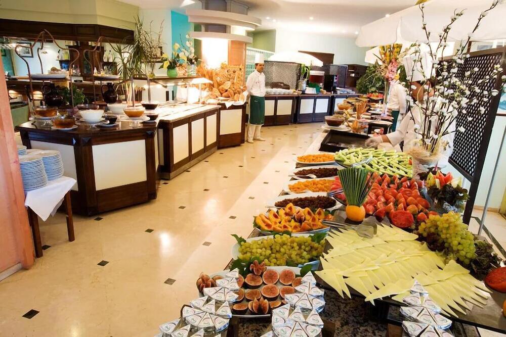 Grand Faros Hotel