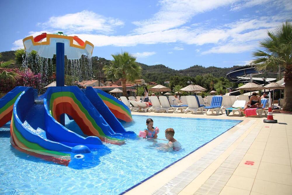 Club Alpina Apartments Hotel