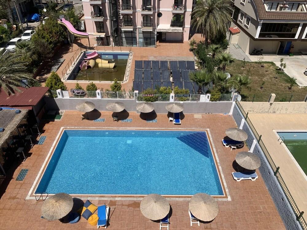 7 Brothers Hotel