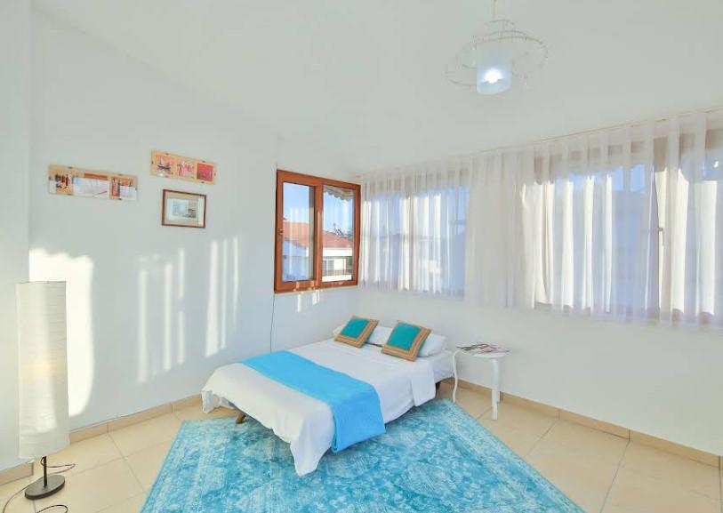 Ev Villas