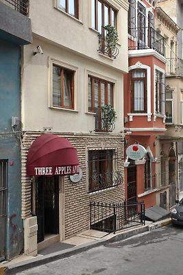 Three Apples Suites And Hotel