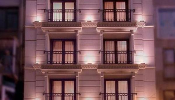 Nanda Hotel