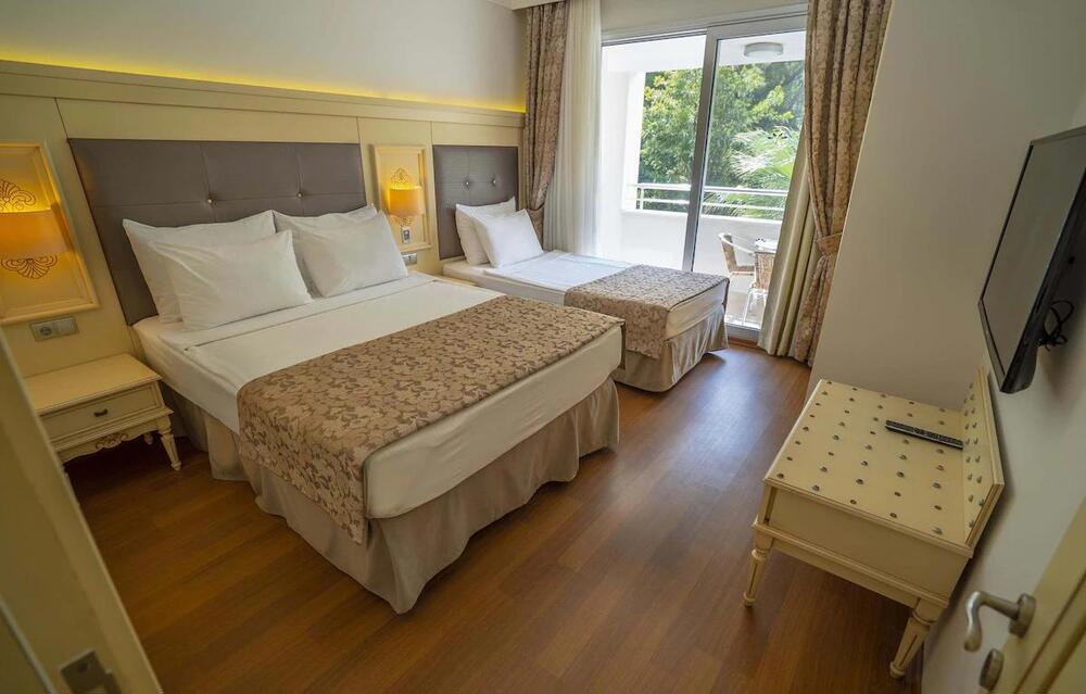 Turunç Resort Hotel