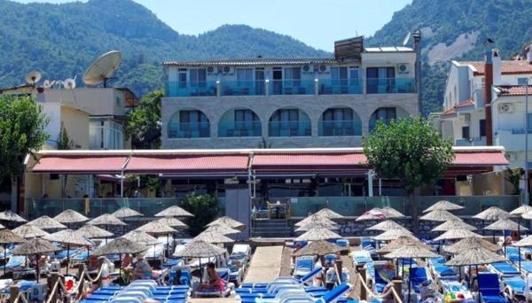 Özcan Beach Hotel
